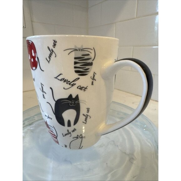 COLLECTIBLE 10 OZ MUG / "Lovely Cats" CATS PATTERN - Picture 2 of 12